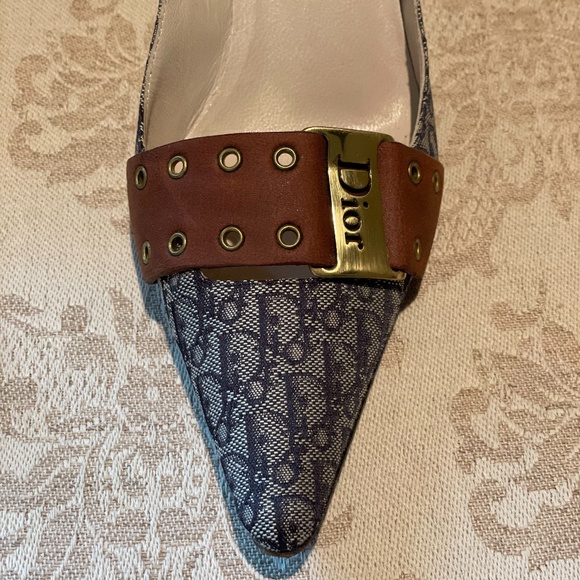 Christian Dior Navy Jacquard Canvas/Leather Logo Pump - Picture 4 of 10